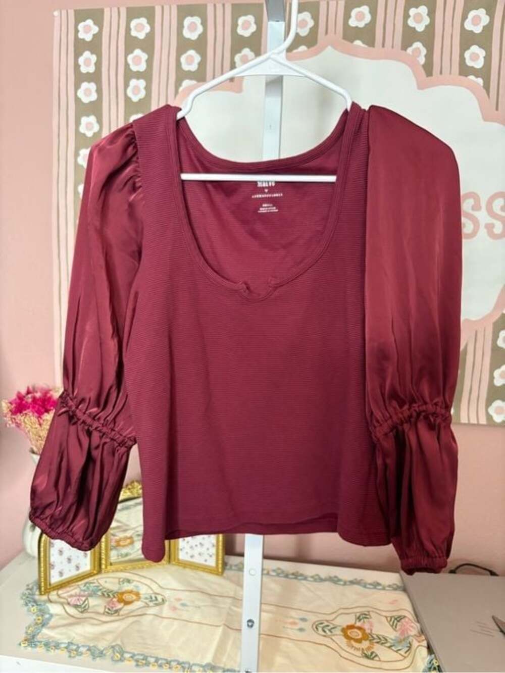 Women's Maeve Burgundy Puff-Sleeve Scoop Neck Top
